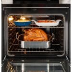 GE 30" Free-Standing Electric Convection Range GRF600AVBB - Image 7