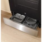 GE 30" Free-Standing Electric Convection Range GRF600AVBB - Image 10
